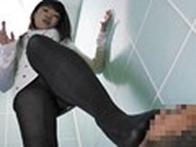 「派手なパンストでキメてるセクシーギャルは一体どんなエロパンティ穿いてんのか気になってガン見してたらヤられた！」　サンプル画像10